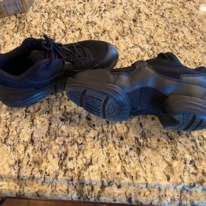 capezio hip hop shoes - like new size US 8
